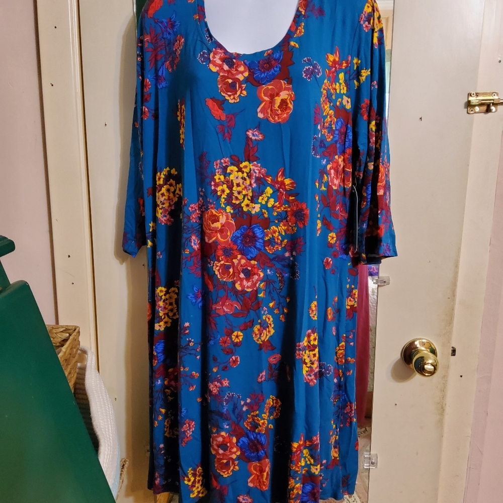 The Pioneer Woman Floral Blue Fabric